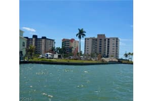 507 Carlos Circle, Fort Myers Beach, FL 33931 - MLS#2026011222