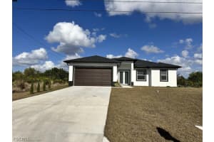 325 Paulcrest Avenue, Lehigh Acres, FL 33974 - MLS#2026011272