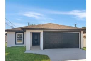 12641 1st St, Fort Myers