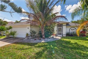 2202 Sw 39th St, Cape Coral