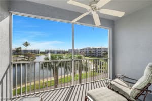 16575 Lake Circle Drive, Fort Myers, FL 33908 - MLS#2026011469