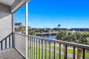 16575 Lake Circle Drive, Fort Myers, FL 33908 - MLS#2026011469