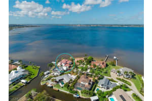 911 Aqua Lane, Fort Myers, FL 33919 - MLS#2026011479