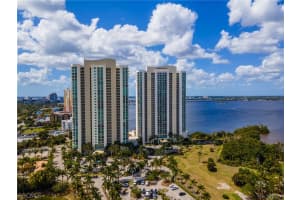 3000 Oasis Grand Blvd 2405, Fort Myers