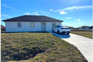 3015 4th Street, Lehigh Acres, FL 33976 - MLS#2026011537