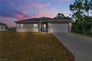 2817 8th St W, Lehigh Acres