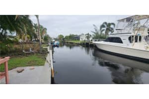 2232 Marina Park Dr, Fort Myers