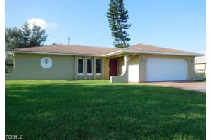 1708 Se 1st St, Cape Coral