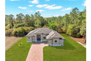 2704 15th Street, Lehigh Acres, FL 33972 - MLS#2026011779