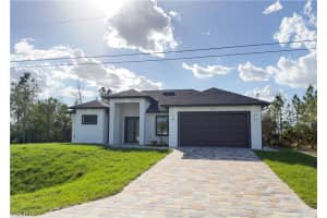 913 Glenn Avenue, Lehigh Acres, FL 33972 - MLS#2026011796