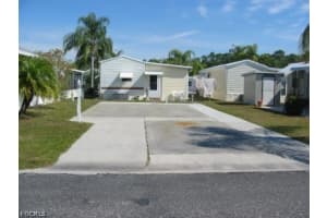 6 Fountain View Boulevard, North Fort Myers, FL 33903 - MLS#2026011820