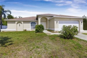 2119 3rd Street, Cape Coral, FL 33990 - MLS#2026011842