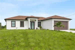 744 Oakridge Avenue, Lehigh Acres, FL 33974 - MLS#2026011893
