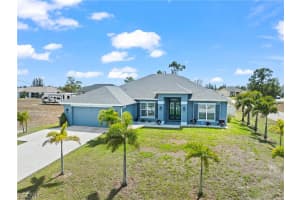 1728 Diplomat Pkwy W, Cape Coral