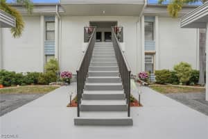 5785 Trailwinds Drive, Fort Myers, FL 33907 - MLS#2026011949