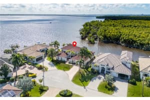 2374 Coral Point Dr, Cape Coral