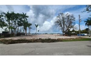 4528 Riverside Drive, Fort Myers, FL 33905 - MLS#2026012056