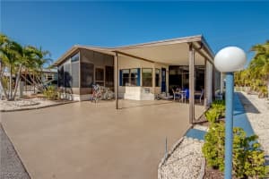 7169 Drum Dr, St James City