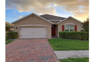 10531 Canal Brook Ln, Lehigh Acres