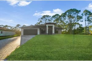 911 Cleveland Avenue, Lehigh Acres, FL 33972 - MLS#2026012409