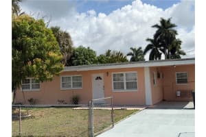 32 Roanoke Drive, Fort Myers, FL 33905 - MLS#2026012454