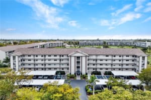 14941 Hole In 1 Circle, Fort Myers, FL 33919 - MLS#2026012485