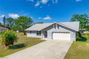17141 Carolyn Ln, North Fort Myers