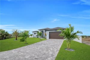 3100 41st Street, Lehigh Acres, FL 33971 - MLS#2026012741