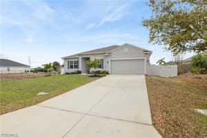 512 4th Street, Cape Coral, FL 33993 - MLS#2026012939