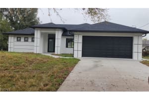 219 Bell Boulevard, Lehigh Acres, FL 33974 - MLS#2026012976
