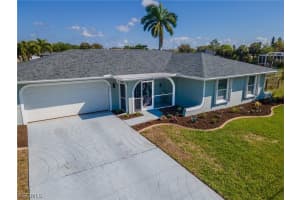 2213 4th Street, Cape Coral, FL 33909 - MLS#2026013138