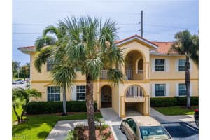 950 Hancock Creek South Blvd 411, Cape Coral