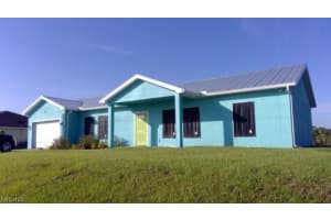3927 22nd 22nd Street, Lehigh Acres, FL 33971 - MLS#2026013237