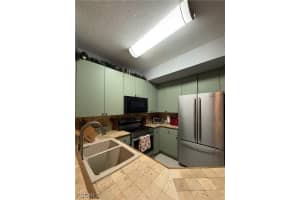 639 NE 21st Ave, Homestead, FL 33033 - MLS#2026013327