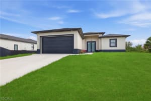 3211 6th Street, Lehigh Acres, FL 33976 - MLS#2026013352