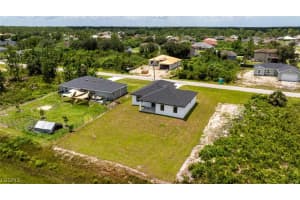 420 Yolanda Street, Lehigh Acres, FL 33972 - MLS#2026013368