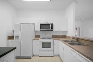 4241 bellasol Circle, Fort Myers, FL 33916 - MLS#2026013369