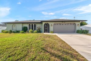 1702 5th Court, Cape Coral, FL 33990 - MLS#2026013380