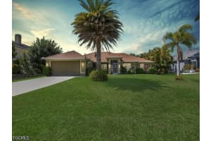 2216 Sw 8th Ct, Cape Coral