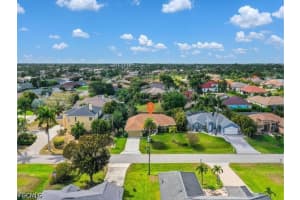 2216 8th Court, Cape Coral, FL 33991 - MLS#2026013417