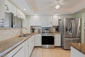 2121 Collier Avenue, Fort Myers, FL 33901 - MLS#2026013494