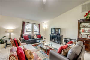 2713 1st Place, Cape Coral, FL 33993 - MLS#2026013497