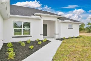 2043 42nd Street, Cape Coral, FL 33909 - MLS#2026013516