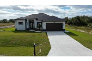 3806 18th Street, Lehigh Acres, FL 33972 - MLS#2026013527