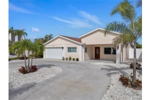 107 Albatross Street, Fort Myers Beach, FL 33931 - MLS#2026013543