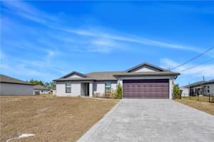 185 Yager Cir, Fort Myers