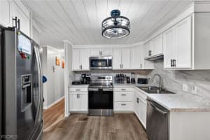 860 Moonlight Drive, North Fort Myers, FL 33917 - MLS#2026013595