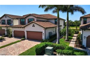 12043 Hawthorn Lake Dr 102, Fort Myers