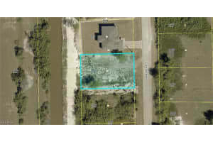 422 Caywood Avenue, Lehigh Acres, FL 33974 - MLS#2026013819