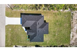 2711 39th Street, Lehigh Acres, FL 33971 - MLS#2026013867